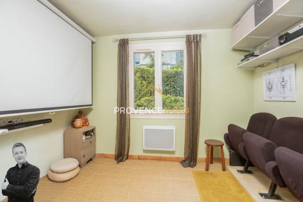 Salon-de-Provence (13300) Maison familiale de 129 m2 - 5 chambres, garage et piscine