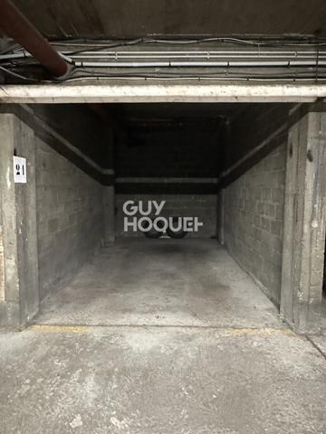 PARKING À LOUER