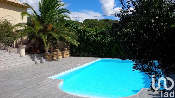 Maison 6 pièces de 160 m² à Beauvoisin (30640)