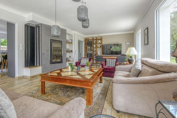 Vente Maison240 m² - 7 Pièces - MAUVES SUR LOIRE (44470)