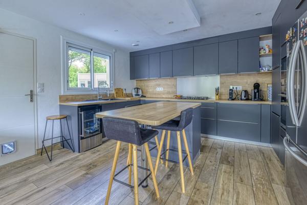 Vente Maison240 m² - 7 Pièces - MAUVES SUR LOIRE (44470)