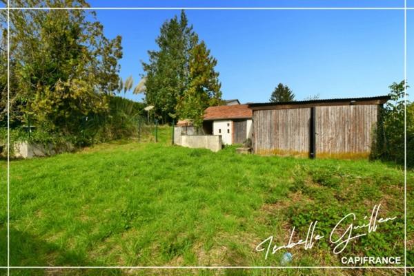 Dpt Cher (18), à vendre CHATEAUMEILLANT maison P3 de 87 m² - Terrain de 1 440,00 m²