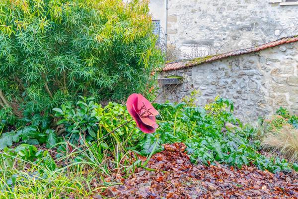 Propriété entièrement rénovée du XIX , proche des centres urbains