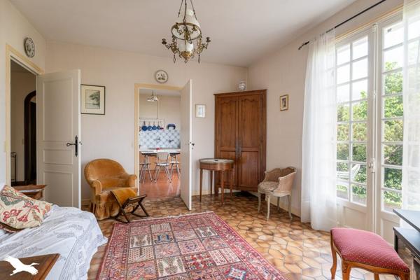 Maison à vendre |  Saintes |  8 pièces | 160 m²