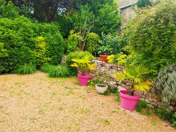 Maison Mezy Sur Seine, 250 m² habitables, parcelle 830 m² , dépendance 50 m²