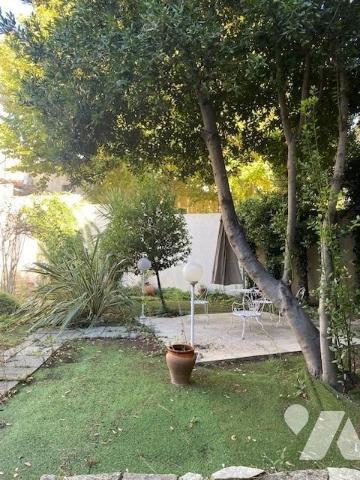 MAISON DE VILLAGE COMPOSEE DE 2 LOGEMENTS + JARDIN ET DOUBLE GARAGE