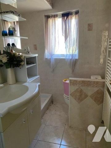 MAISON DE VILLAGE COMPOSEE DE 2 LOGEMENTS + JARDIN ET DOUBLE GARAGE