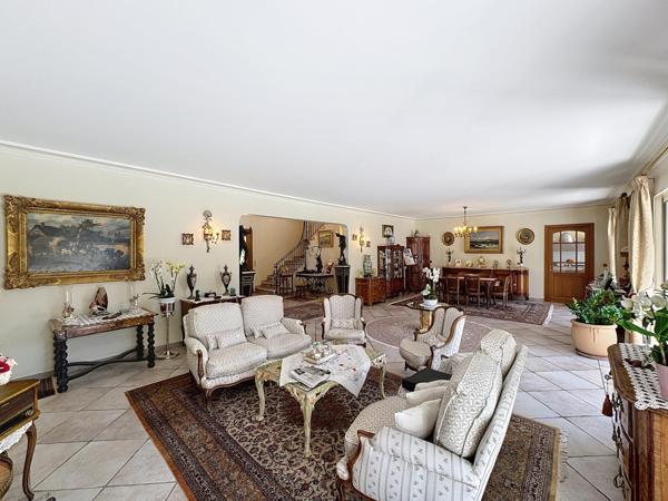 Maison à vendre  6 pièces - 270 m2 MOUGINS - 06