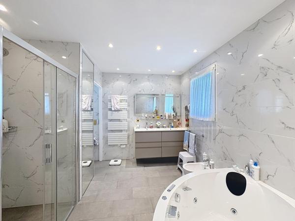 Maison à vendre  6 pièces - 270 m2 MOUGINS - 06