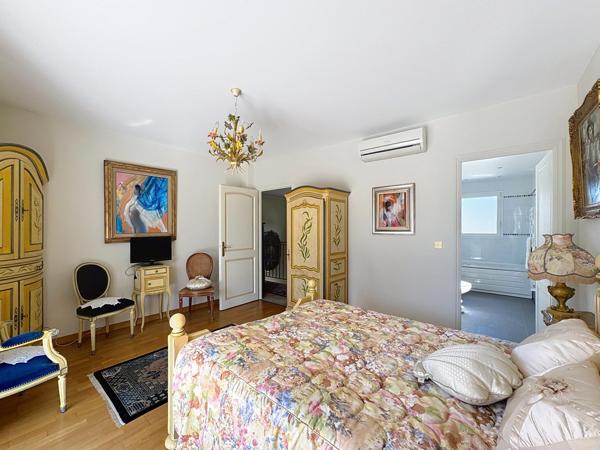 Maison à vendre  6 pièces - 270 m2 MOUGINS - 06