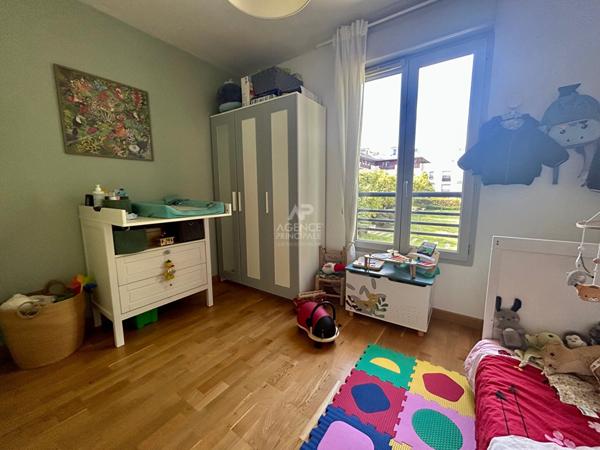 Appartement Carrieres Sous Poissy 3 pièce(s) 69 m2 €279 000 ** - Référence 8880