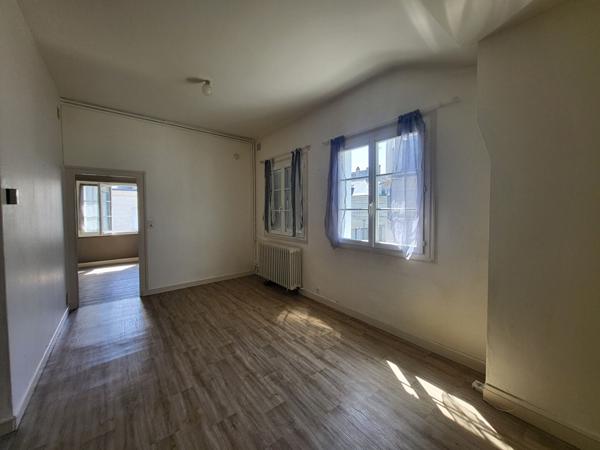 Immeuble à vendre en plein coeur du centre-ville de Saumur