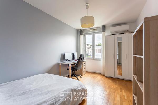 Appartement contemporain avec terrasse et son garage double proche Monplaisir
