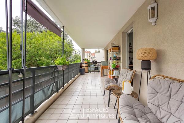 Appartement contemporain avec terrasse et son garage double proche Monplaisir
