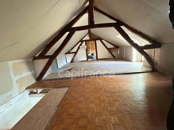 BAISSE DE PRIX !! 🏡 Maison pleine de charme et de potentiel – À vous d’écrire la suite ! ✨