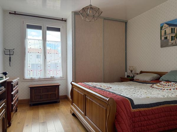 L'ATTRACTIVE - LIGUGE , Liguge