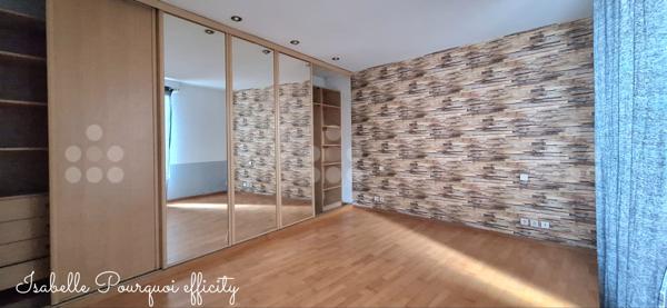 Maison 5 pièces - 156 m²