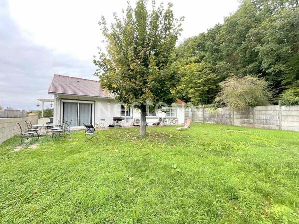 A VENDRE - CENTRE VILLE de MERU - Maison PLAIN PIED - 3 chambres - 951 m² de terrain