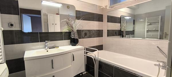 Appartement 4 pièces - 96 m² Exclusivité efficity