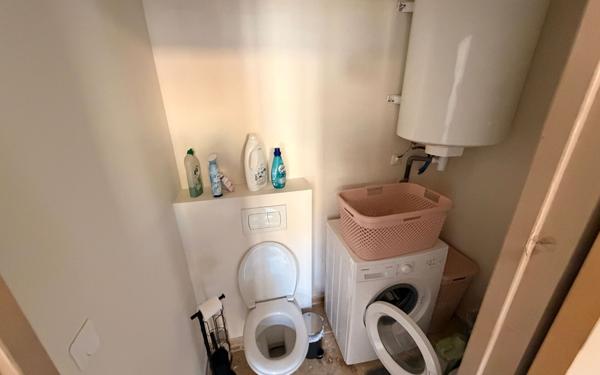 Immeuble à vendre    8 pièces • 170 m2 Beaucaire