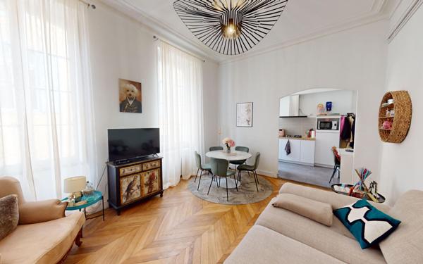 Appartement à vendre    3 pièces • 77,20 m2 Carcassonne