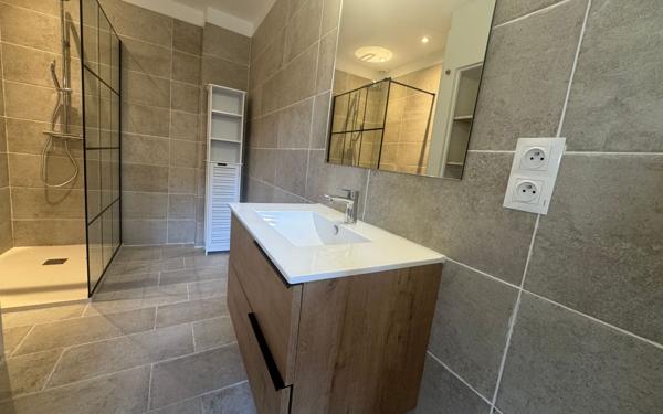 Appartement à vendre    3 pièces • 77,20 m2 Carcassonne