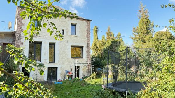 NOAILLES PROCHE Maison 7 pièces, 4 chambres, salle de jeux, garage, cave, grand terrain