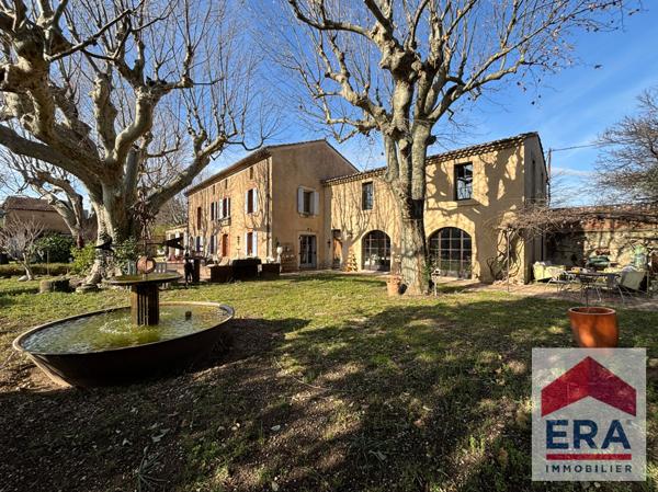 Maison de Prestige à Vendre à Carpentras - 11 pièces - 5 chambres