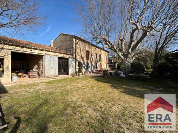 Maison de Prestige à Vendre à Carpentras - 11 pièces - 5 chambres