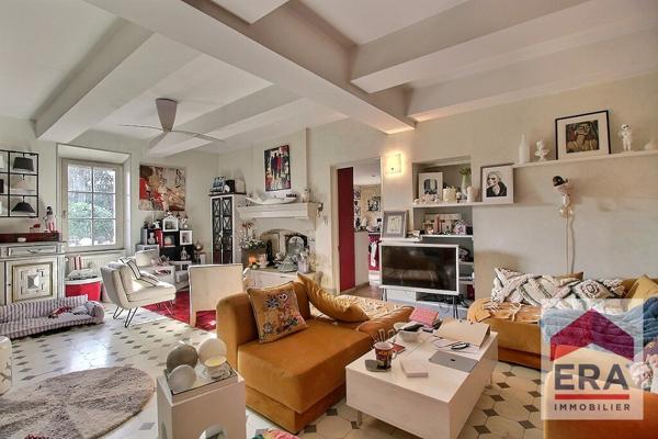 Maison de Prestige à Vendre à Carpentras - 11 pièces - 5 chambres