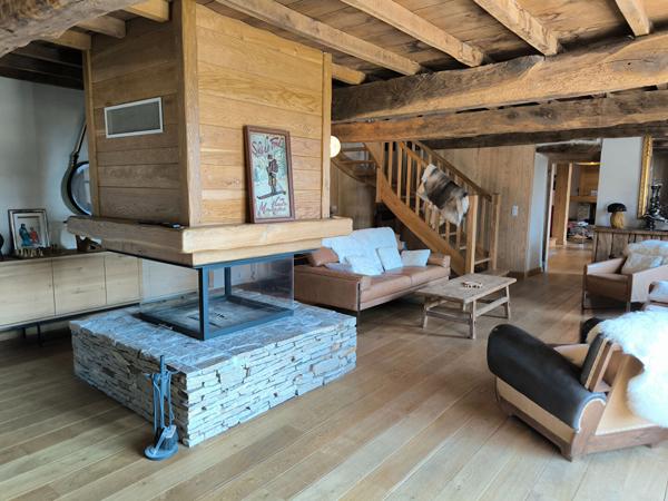 Corps de ferme de montagne , superbement rénové , dépendances 3.2 HA Tarascon sur ariege