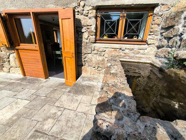 Corps de ferme de montagne , superbement rénové , dépendances 3.2 HA Tarascon sur ariege