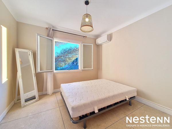 Villa de caractère à Cavalaire-sur-Mer 6 pièce(s) 119 m² proche des plages et des commerces