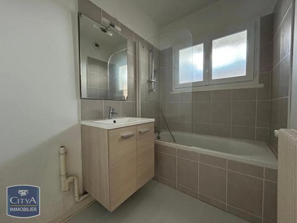 Appartement à louer 5 pièces 78.95m²