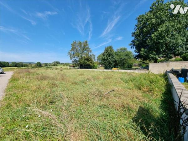 BURGILLE (25) TERRAIN A BATIR DE 706 M² EN IMPASSE