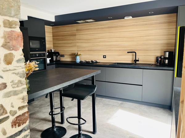 Maison en pierre de caractère – Montaigu-Vendée