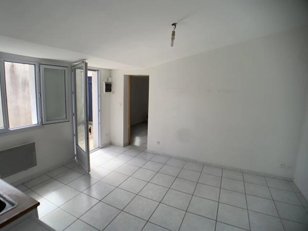 À Vendre : Ensemble de 2 Appartements Proche Centre de Rochefort