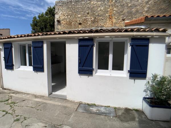 À Vendre : Ensemble de 2 Appartements Proche Centre de Rochefort