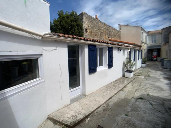 À Vendre : Ensemble de 2 Appartements Proche Centre de Rochefort