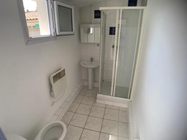 À Vendre : Ensemble de 2 Appartements Proche Centre de Rochefort