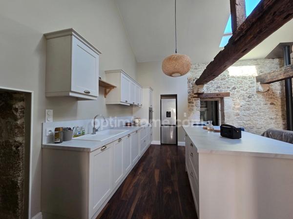 Maison en pierre rénovée