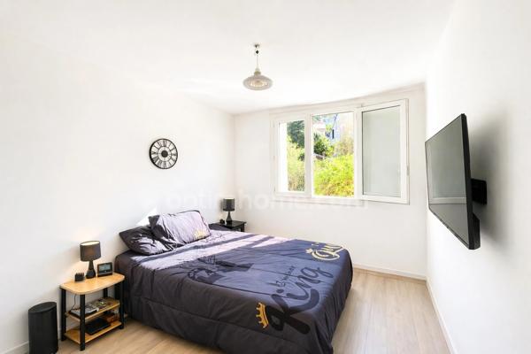 Appartement T3 52m2 loué avec loggia et cave à SETE (34)