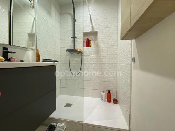 Appartement T3 52m2 loué avec loggia et cave à SETE (34)