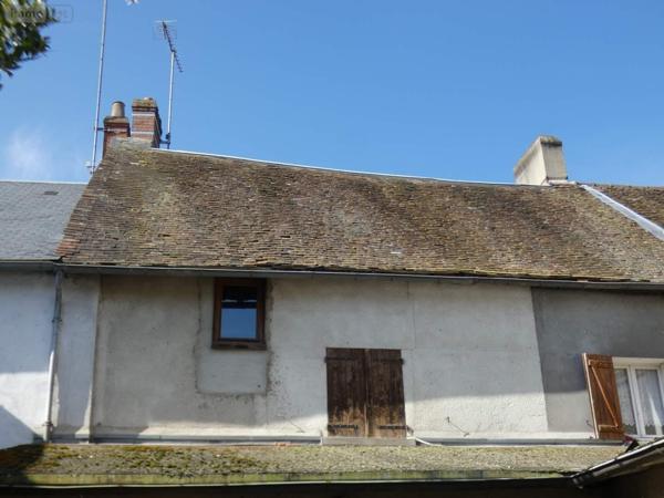 Immeuble à vendre à Château-Renard dans le Loiret (45220), ref : 065/1189