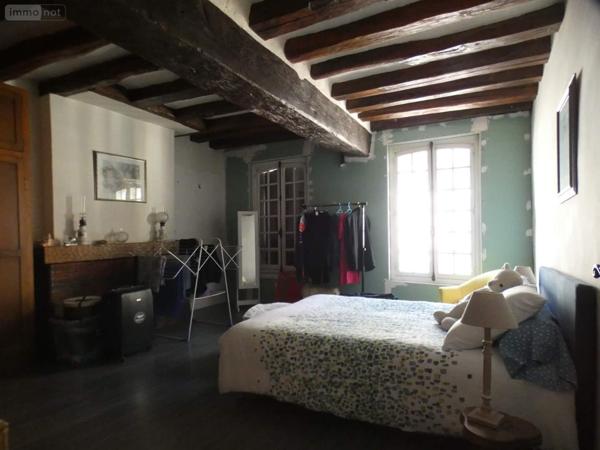 Immeuble à vendre à Château-Renard dans le Loiret (45220), ref : 065/1189