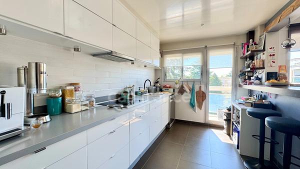 Appartement à vendre 6 pièces BAILLY (78) avec terrasse de 20 m2