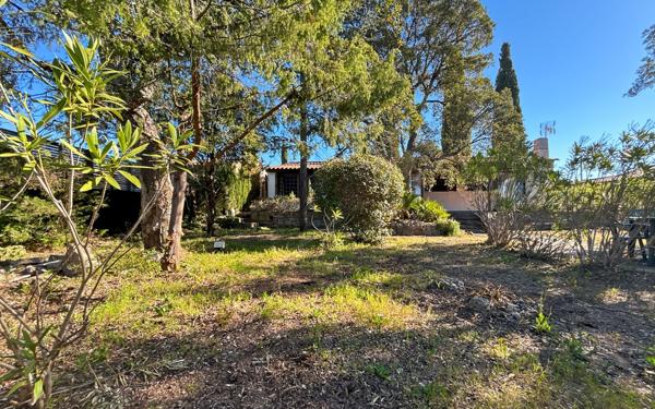 Maison à vendre    3 pièces • 76 m2 Fréjus