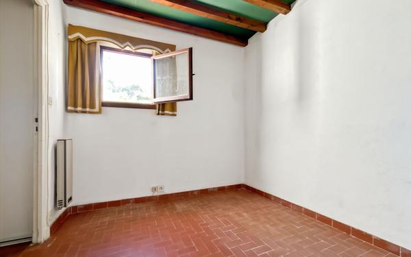 Maison à vendre    3 pièces • 76 m2 Fréjus