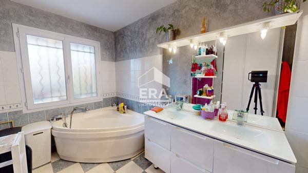 Maison Saint Doulchard 7 pièce(s) 150 m2