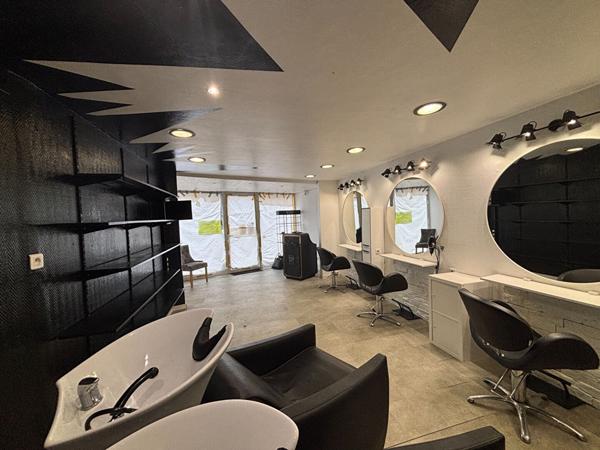 A Louer Local commercial toutes activités